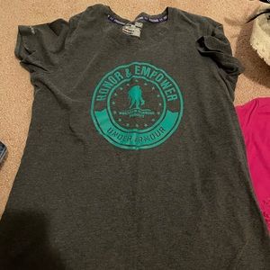 Under armor t shirt